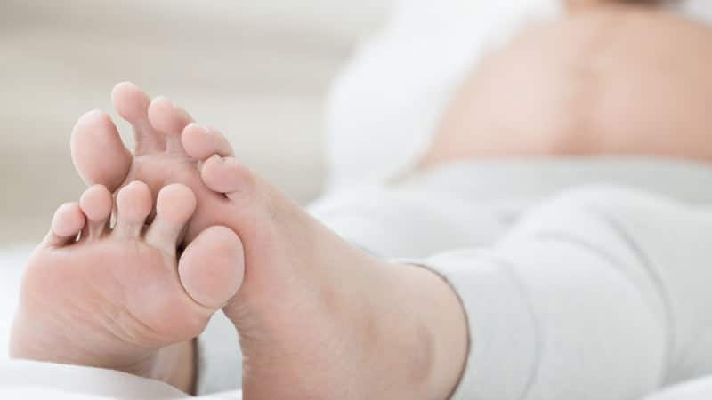 mani e piedi gonfi in gravidanza